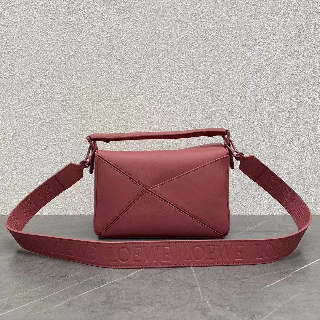 Loewe Small Puzzle Bag in Classic Calfskin Dark Pink